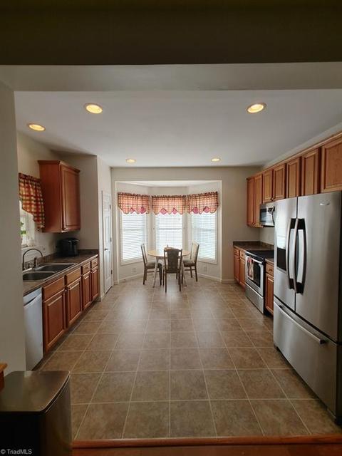 454 Reedside Dr, Fancy Gap, VA 24328 photo 13