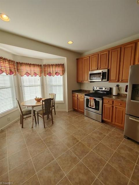 454 Reedside Dr, Fancy Gap, VA 24328 photo 14