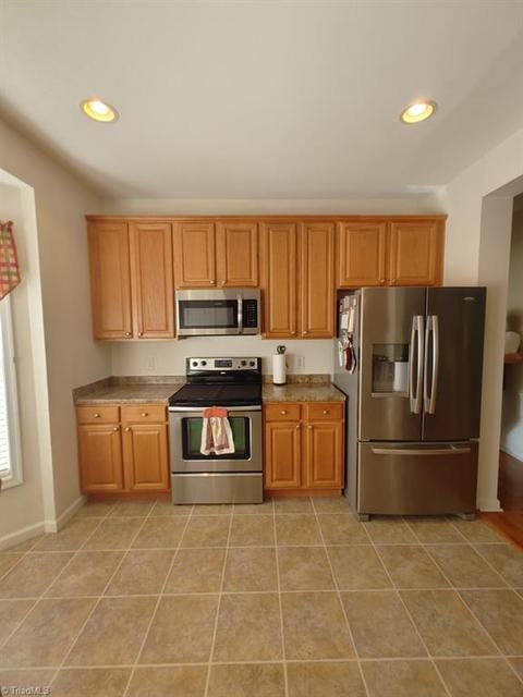 454 Reedside Dr, Fancy Gap, VA 24328 photo 18