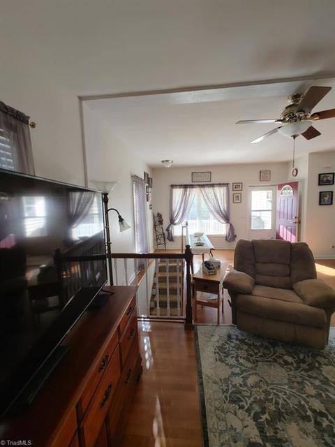 454 Reedside Dr, Fancy Gap, VA 24328 photo 8