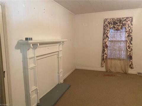 529 E Main St, Pilot Mountain, NC 27041 photo 28