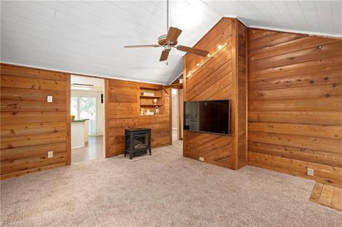 916 Inlet Ave, High Point, NC 27263 photo 5