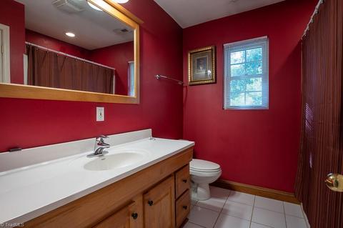 1808 Windsor Dr, High Point, NC 27262 photo 45