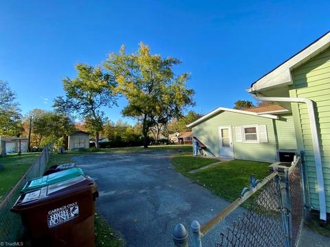 1817 Cedrow Dr, High Point, NC 27260 photo 20