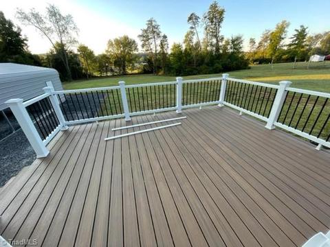 940 Meadow Rd, Eden, NC 27288 photo 3