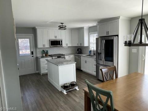 940 Meadow Rd, Eden, NC 27288 photo 4