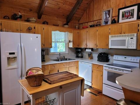 351 Mountain View Dr, Lowgap, NC 27024 photo 25