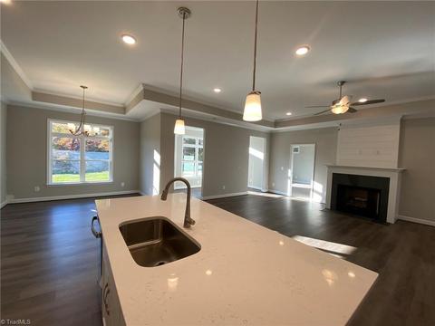 3455 Willowcrest St, High Point, NC 27265 photo 9