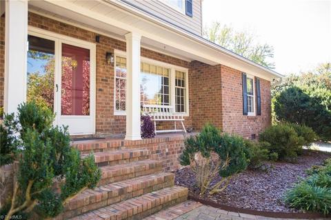 947 Nottingham Rd, High Point, NC 27262 photo 2