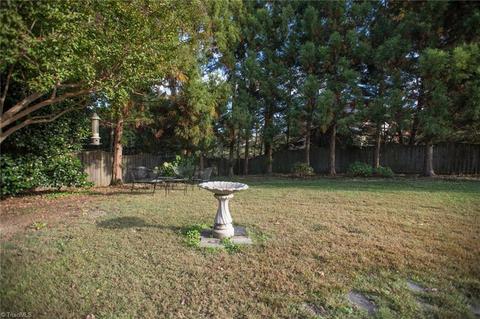 947 Nottingham Rd, High Point, NC 27262 photo 39