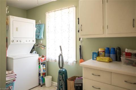 947 Nottingham Rd, High Point, NC 27262 photo 20