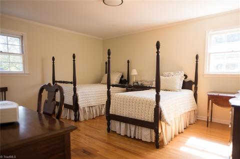 947 Nottingham Rd, High Point, NC 27262 photo 27