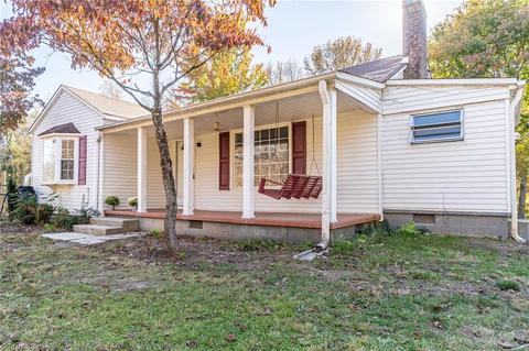 131 Murphy Dr, High Point, NC 27265 photo 2