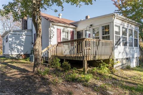131 Murphy Dr, High Point, NC 27265 photo 3