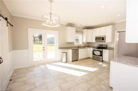 161 Tranquility Ln, Harmony, NC 28634 photo 6