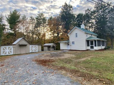 5859 Kennedy Rd, Trinity, NC 27370 photo 2