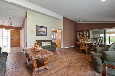 1703 Windsor Dr, High Point, NC 27262 photo 19