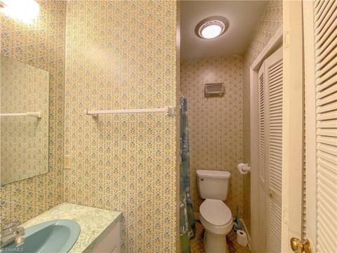 251 Lyles St, Elkin, NC 28621 photo 13
