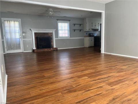 138 Maple Ln, King, NC 27021 photo 3