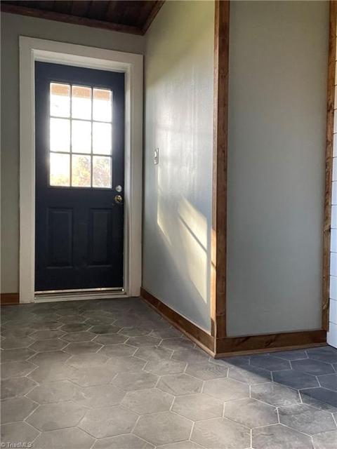 948 Tayson Rd, Sparta, NC 28675 photo 4