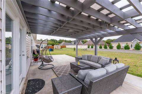 102 Radiant Path, Trinity, NC 27370 photo 34