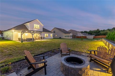 102 Radiant Path, Trinity, NC 27370 photo 38