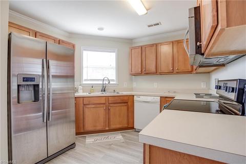 3773 Marble Dr #2B, High Point, NC 27265 photo 8