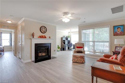 3773 Marble Dr #2B, High Point, NC 27265 photo 4