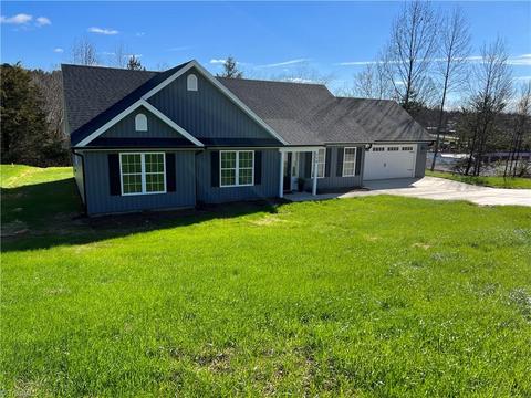 116 Calloway Rd, King, NC 27021 photo 3