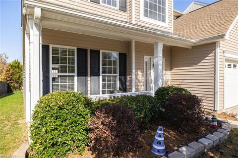 862 Hedgepath Ter, High Point, NC 27265 photo 4
