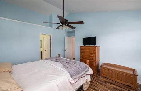862 Hedgepath Ter, High Point, NC 27265 photo 21