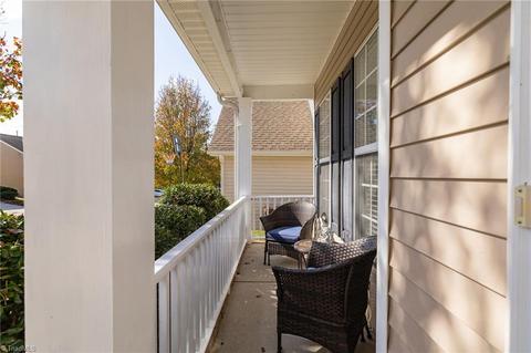 862 Hedgepath Ter, High Point, NC 27265 photo 5