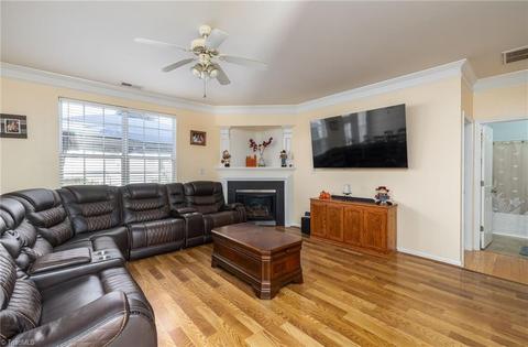 862 Hedgepath Ter, High Point, NC 27265 photo 7