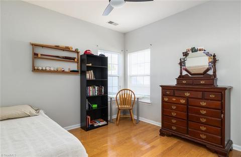 862 Hedgepath Ter, High Point, NC 27265 photo 17