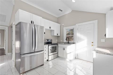 1906 Eugene Ave, High Point, NC 27260 photo 6