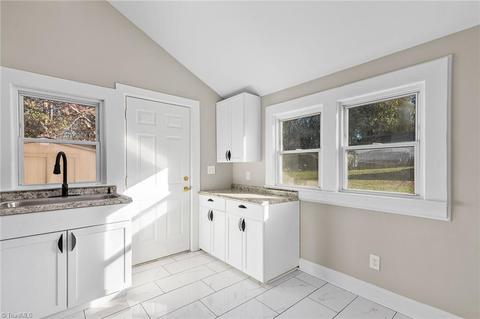 1906 Eugene Ave, High Point, NC 27260 photo 7