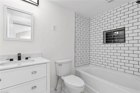 1906 Eugene Ave, High Point, NC 27260 photo 9