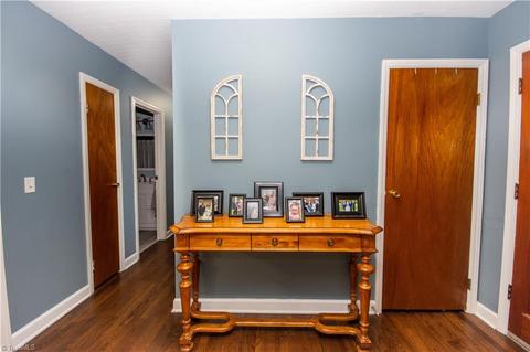 209 Tomlin Rd, Harmony, NC 28634 photo 3