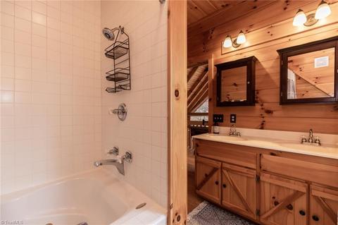 899 Bobcat Mountain Rd, Purlear, NC 28665 photo 32