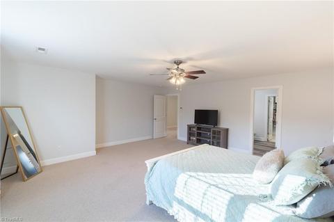 2683 Splitbrooke Dr, High Point, NC 27265 photo 38