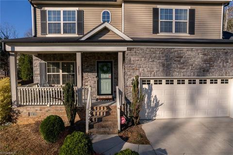 2683 Splitbrooke Dr, High Point, NC 27265 photo 3