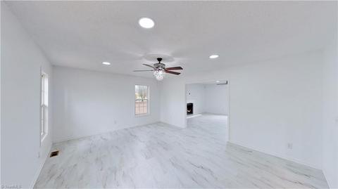 7152 Cedar Square Rd, Randleman, NC 27317 photo 6