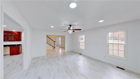 7152 Cedar Square Rd, Randleman, NC 27317 photo 9