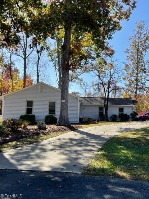 4582 Virginia Ct, Trinity, NC 27370 photo 3