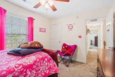 1257 Hampton Park Dr, High Point, NC 27265 photo 14
