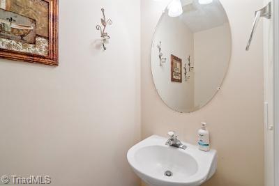 1257 Hampton Park Dr, High Point, NC 27265 photo 10