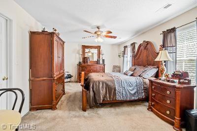 1257 Hampton Park Dr, High Point, NC 27265 photo 16