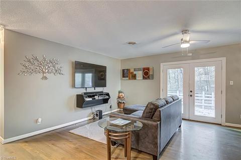 515 Shadybrook Rd, High Point, NC 27265 photo 5
