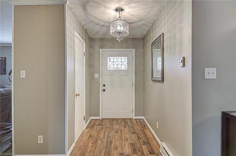 515 Shadybrook Rd, High Point, NC 27265 photo 4