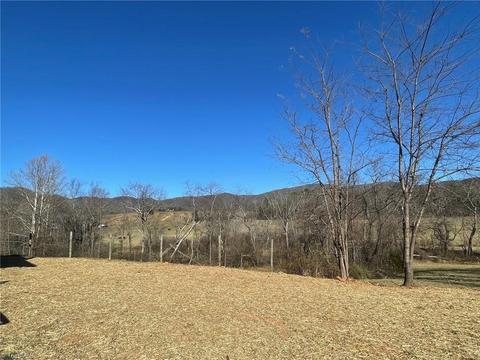 9424 W Pine St, Lowgap, NC 27024 photo 36